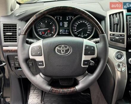 Черный Тойота Ленд Крузер, объемом двигателя 4.5 л и пробегом 174 тыс. км за 35500 $, фото 41 на Automoto.ua