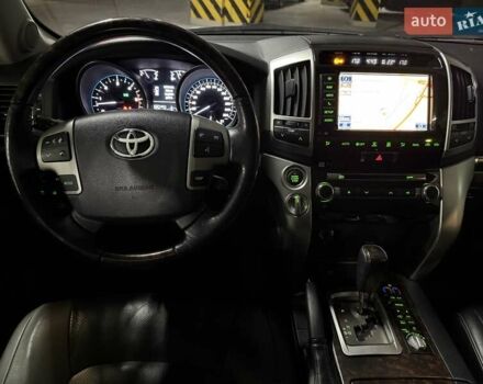 Чорний Тойота Ленд Крузер, об'ємом двигуна 4.5 л та пробігом 267 тис. км за 34900 $, фото 21 на Automoto.ua