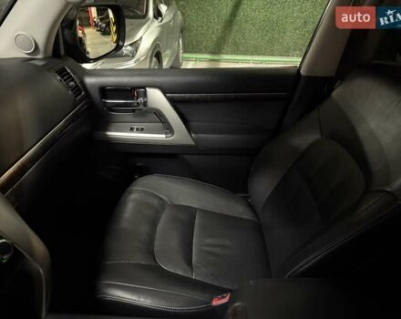 Чорний Тойота Ленд Крузер, об'ємом двигуна 4.5 л та пробігом 267 тис. км за 34900 $, фото 38 на Automoto.ua