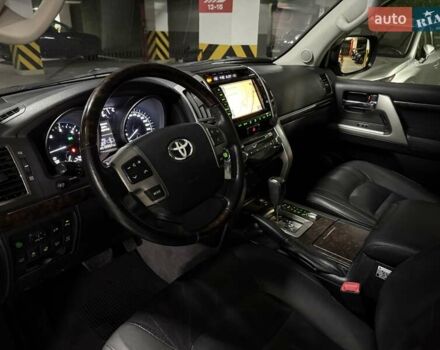 Чорний Тойота Ленд Крузер, об'ємом двигуна 4.5 л та пробігом 267 тис. км за 34900 $, фото 18 на Automoto.ua