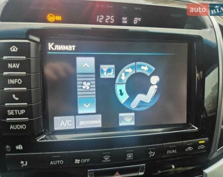 Чорний Тойота Ленд Крузер, об'ємом двигуна 4.46 л та пробігом 300 тис. км за 33000 $, фото 18 на Automoto.ua