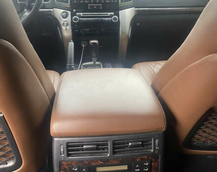 Черный Тойота Ленд Крузер, объемом двигателя 4.5 л и пробегом 200 тыс. км за 27000 $, фото 7 на Automoto.ua