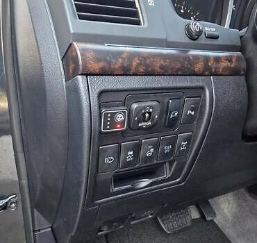 Чорний Тойота Ленд Крузер, об'ємом двигуна 4.61 л та пробігом 305 тис. км за 29000 $, фото 25 на Automoto.ua