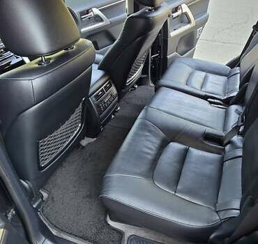 Чорний Тойота Ленд Крузер, об'ємом двигуна 4.61 л та пробігом 305 тис. км за 29000 $, фото 13 на Automoto.ua