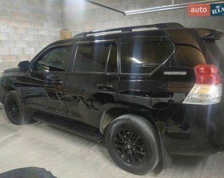 Черный Тойота Ленд Крузер, объемом двигателя 2.69 л и пробегом 241 тыс. км за 21000 $, фото 1 на Automoto.ua