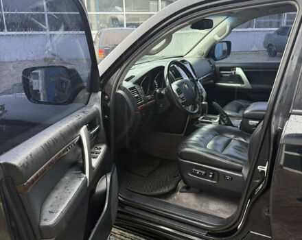 Чорний Тойота Ленд Крузер, об'ємом двигуна 4.46 л та пробігом 149 тис. км за 29500 $, фото 15 на Automoto.ua