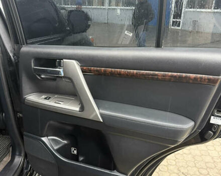 Чорний Тойота Ленд Крузер, об'ємом двигуна 4.46 л та пробігом 149 тис. км за 29500 $, фото 24 на Automoto.ua