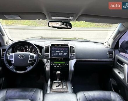 Черный Тойота Ленд Крузер, объемом двигателя 4.46 л и пробегом 149 тыс. км за 34700 $, фото 30 на Automoto.ua