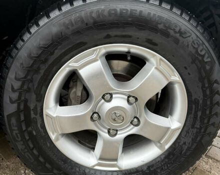 Чорний Тойота Ленд Крузер, об'ємом двигуна 4.46 л та пробігом 149 тис. км за 29500 $, фото 31 на Automoto.ua