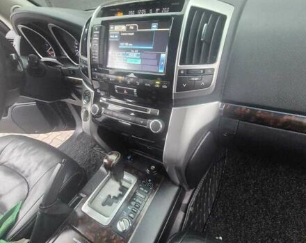 Чорний Тойота Ленд Крузер, об'ємом двигуна 4.46 л та пробігом 300 тис. км за 33000 $, фото 11 на Automoto.ua
