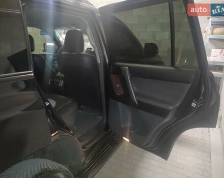 Черный Тойота Ленд Крузер, объемом двигателя 2.69 л и пробегом 241 тыс. км за 21000 $, фото 13 на Automoto.ua
