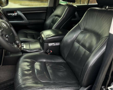 Чорний Тойота Ленд Крузер, об'ємом двигуна 4.5 л та пробігом 261 тис. км за 31500 $, фото 24 на Automoto.ua