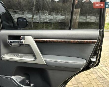 Черный Тойота Ленд Крузер, объемом двигателя 4.46 л и пробегом 149 тыс. км за 34700 $, фото 51 на Automoto.ua