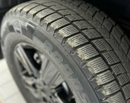 Чорний Тойота Ленд Крузер, об'ємом двигуна 4.46 л та пробігом 285 тис. км за 27800 $, фото 14 на Automoto.ua