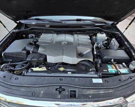 Чорний Тойота Ленд Крузер, об'ємом двигуна 4.61 л та пробігом 305 тис. км за 29000 $, фото 41 на Automoto.ua