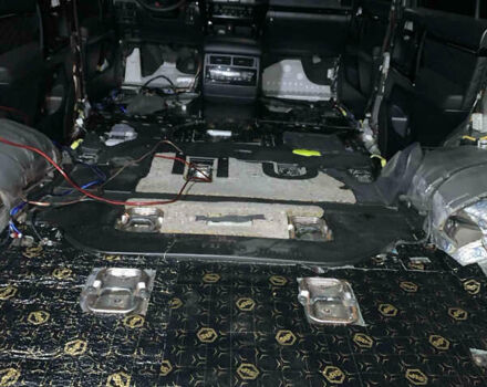 Черный Тойота Ленд Крузер, объемом двигателя 4.5 л и пробегом 270 тыс. км за 35000 $, фото 19 на Automoto.ua