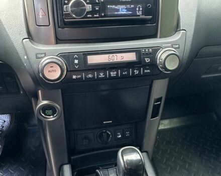 Черный Тойота Ленд Крузер, объемом двигателя 4 л и пробегом 180 тыс. км за 25500 $, фото 6 на Automoto.ua