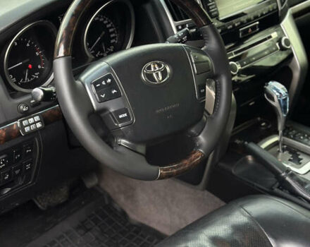 Чорний Тойота Ленд Крузер, об'ємом двигуна 4.5 л та пробігом 261 тис. км за 31500 $, фото 23 на Automoto.ua