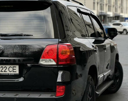 Чорний Тойота Ленд Крузер, об'ємом двигуна 4.46 л та пробігом 285 тис. км за 27800 $, фото 20 на Automoto.ua