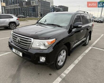 Черный Тойота Ленд Крузер, объемом двигателя 4.46 л и пробегом 300 тыс. км за 26300 $, фото 18 на Automoto.ua
