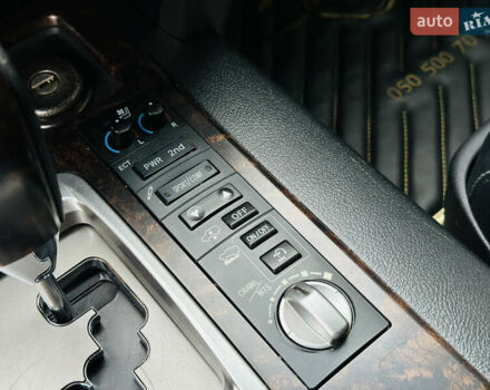 Черный Тойота Ленд Крузер, объемом двигателя 4.61 л и пробегом 197 тыс. км за 34500 $, фото 33 на Automoto.ua