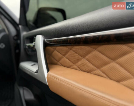 Черный Тойота Ленд Крузер, объемом двигателя 0 л и пробегом 219 тыс. км за 29600 $, фото 19 на Automoto.ua