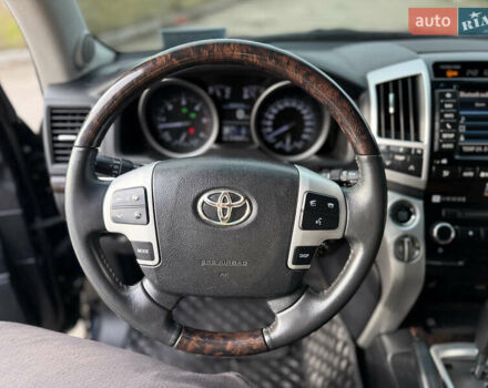 Черный Тойота Ленд Крузер, объемом двигателя 0 л и пробегом 219 тыс. км за 29600 $, фото 54 на Automoto.ua