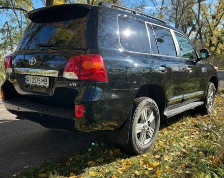 Черный Тойота Ленд Крузер, объемом двигателя 4.46 л и пробегом 129 тыс. км за 41000 $, фото 16 на Automoto.ua