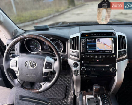 Черный Тойота Ленд Крузер, объемом двигателя 0 л и пробегом 219 тыс. км за 29600 $, фото 73 на Automoto.ua