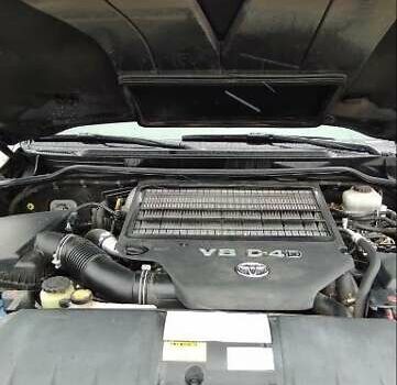 Черный Тойота Ленд Крузер, объемом двигателя 4.5 л и пробегом 212 тыс. км за 42000 $, фото 7 на Automoto.ua