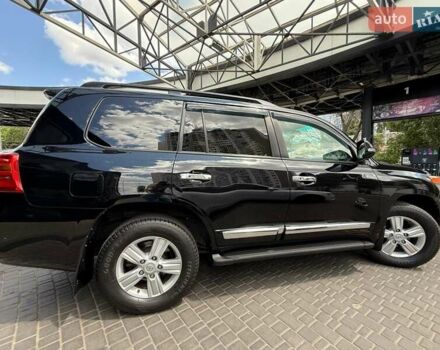 Черный Тойота Ленд Крузер, объемом двигателя 4.5 л и пробегом 190 тыс. км за 39000 $, фото 4 на Automoto.ua