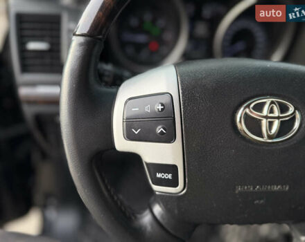 Черный Тойота Ленд Крузер, объемом двигателя 0 л и пробегом 219 тыс. км за 29600 $, фото 55 на Automoto.ua