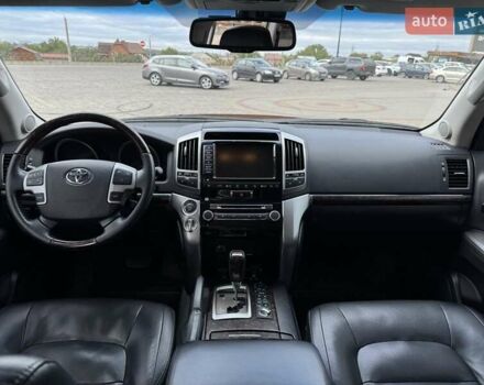 Черный Тойота Ленд Крузер, объемом двигателя 4.5 л и пробегом 130 тыс. км за 50000 $, фото 19 на Automoto.ua