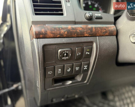Черный Тойота Ленд Крузер, объемом двигателя 0 л и пробегом 219 тыс. км за 29600 $, фото 51 на Automoto.ua