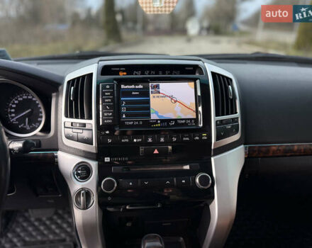 Черный Тойота Ленд Крузер, объемом двигателя 0 л и пробегом 219 тыс. км за 29600 $, фото 58 на Automoto.ua