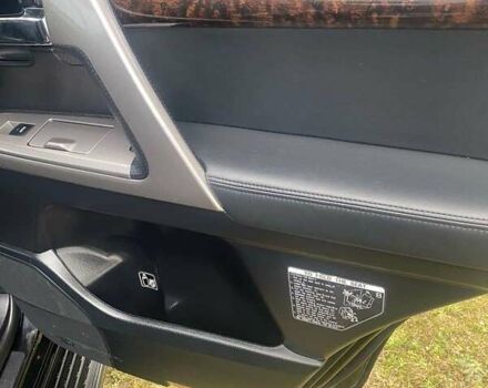 Черный Тойота Ленд Крузер, объемом двигателя 4.46 л и пробегом 285 тыс. км за 38000 $, фото 3 на Automoto.ua