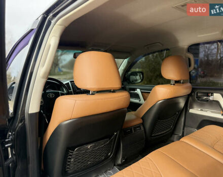 Черный Тойота Ленд Крузер, объемом двигателя 0 л и пробегом 219 тыс. км за 29600 $, фото 38 на Automoto.ua