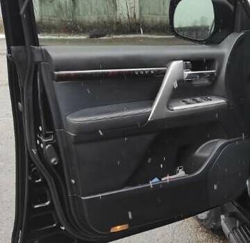 Черный Тойота Ленд Крузер, объемом двигателя 4.5 л и пробегом 212 тыс. км за 42000 $, фото 17 на Automoto.ua