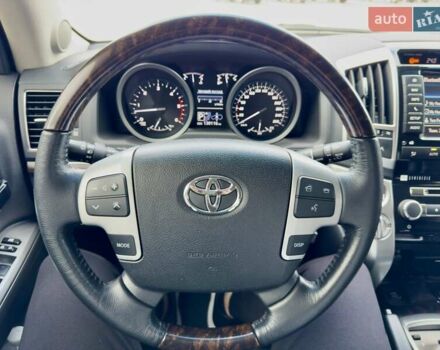 Черный Тойота Ленд Крузер, объемом двигателя 4.5 л и пробегом 130 тыс. км за 50000 $, фото 20 на Automoto.ua