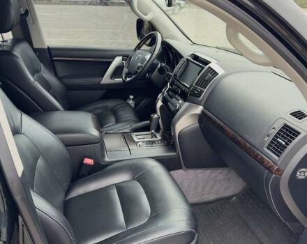 Черный Тойота Ленд Крузер, объемом двигателя 4.5 л и пробегом 130 тыс. км за 50000 $, фото 9 на Automoto.ua