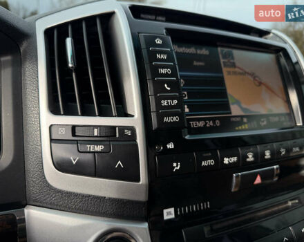 Черный Тойота Ленд Крузер, объемом двигателя 0 л и пробегом 219 тыс. км за 29600 $, фото 63 на Automoto.ua