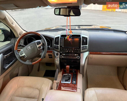 Черный Тойота Ленд Крузер, объемом двигателя 4.46 л и пробегом 256 тыс. км за 27500 $, фото 6 на Automoto.ua
