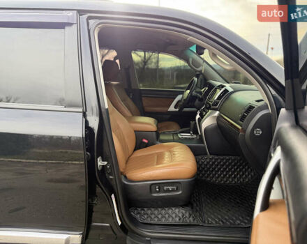 Черный Тойота Ленд Крузер, объемом двигателя 0 л и пробегом 219 тыс. км за 29600 $, фото 11 на Automoto.ua