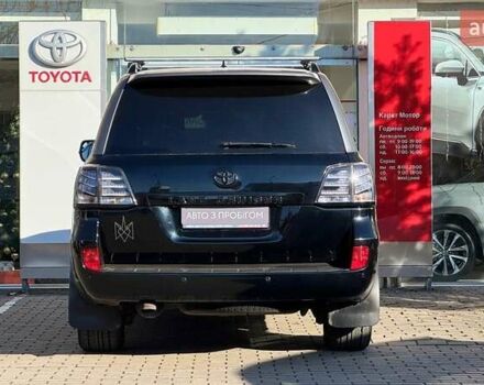Черный Тойота Ленд Крузер, объемом двигателя 4.46 л и пробегом 268 тыс. км за 33900 $, фото 3 на Automoto.ua