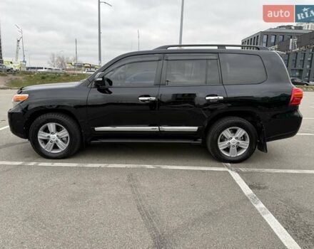 Черный Тойота Ленд Крузер, объемом двигателя 4.46 л и пробегом 300 тыс. км за 26300 $, фото 6 на Automoto.ua