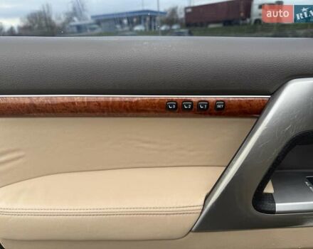 Черный Тойота Ленд Крузер, объемом двигателя 4.46 л и пробегом 300 тыс. км за 26300 $, фото 32 на Automoto.ua