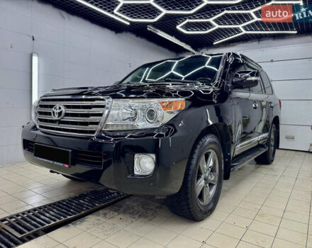 Черный Тойота Ленд Крузер, объемом двигателя 4.5 л и пробегом 318 тыс. км за 28990 $, фото 2 на Automoto.ua
