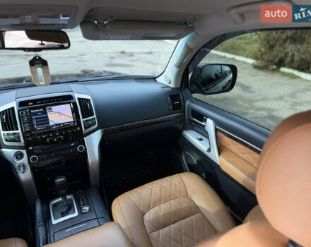 Черный Тойота Ленд Крузер, объемом двигателя 0 л и пробегом 219 тыс. км за 29600 $, фото 78 на Automoto.ua