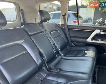 Черный Тойота Ленд Крузер, объемом двигателя 4.5 л и пробегом 60 тыс. км за 44000 $, фото 16 на Automoto.ua