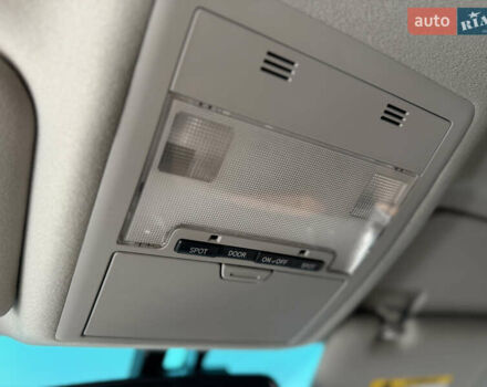 Черный Тойота Ленд Крузер, объемом двигателя 0 л и пробегом 219 тыс. км за 29600 $, фото 75 на Automoto.ua